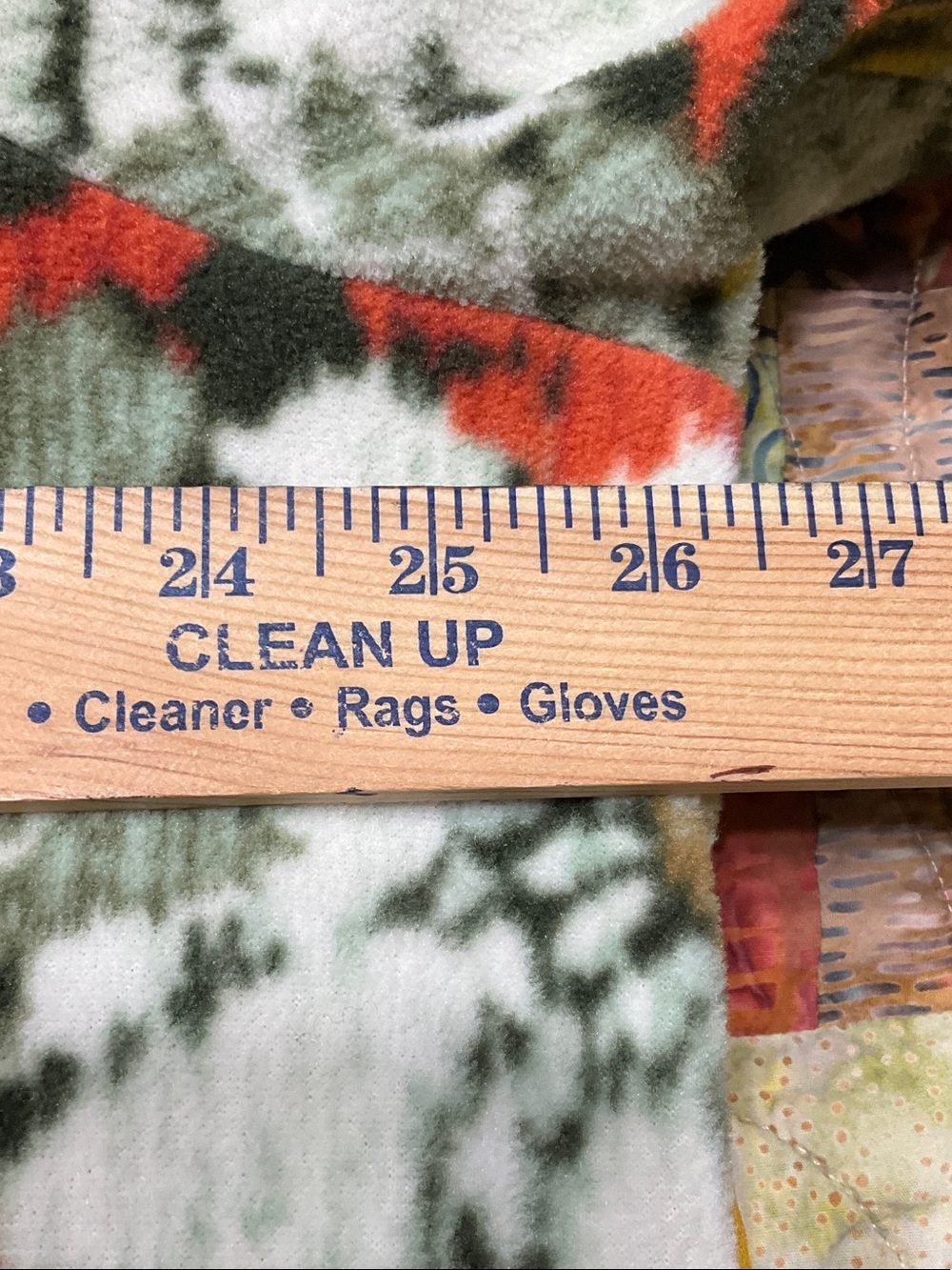 D & Co. V-Neck Floral Fleece - Picture 4 of 13
